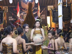 Momen Sedulur Sikep Peringati 117 Tahun Perjuangan Samin Surosentiko