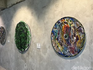 Menilik Indahnya Beragam Karya Lukisan di Semestas Gallery