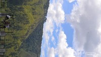 Pemandangan ke arah gunung di Sopo Guru Tatea Bulan.