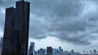 Badan Meteorologi, Klimatologi, dan Geofisika (BMKG) juga telah merilis peringatan dini soal potensi cuaca ekstrem di Indonesia hingga 18 Maret 2024.