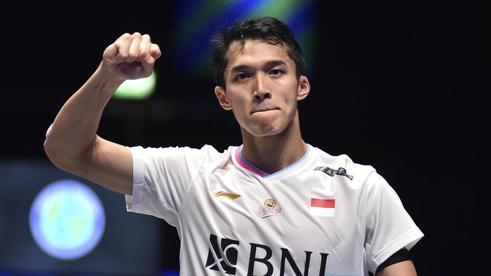 Indonesias Jonatan Christie celebrates after winning the mens singles semi final match against Indias Lakshya Sen at the All England Open Badminton Championships at the Utilita Arena in Birmingham, England, Saturday, March 16, 2024. (AP Photo/Rui Vieira)