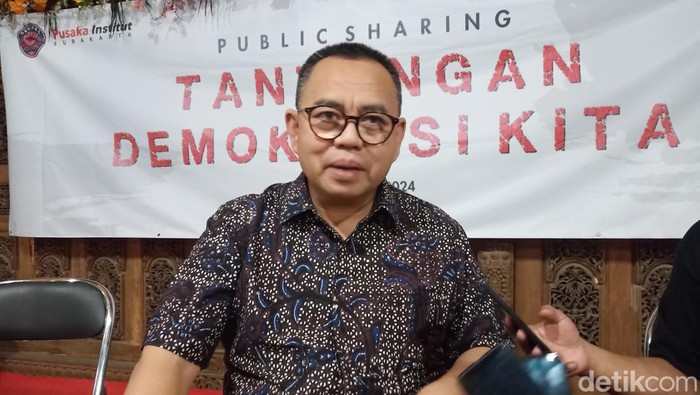 Ketua Institut Harkat Negeri (IHN) Sudirman Said di acara diskusi publik di Joglo Putri, Kota Solo, Minggu (17/3/2024).