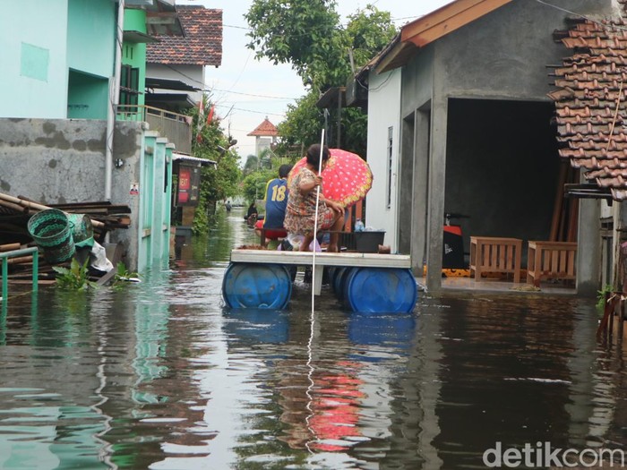Kondisi banjir di Desa Jati Wetan, Kecamatan Jati, Kabupaten Kudus, Sabtu (16/3/2024).