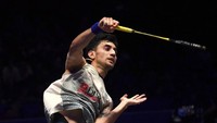Lakshya Sen memberikan perlawanan alot dan bangkit di gim kedua untuk membuat pertarungan harus lanjut ke gim ketiga. Foto: AP/Rui Vieira