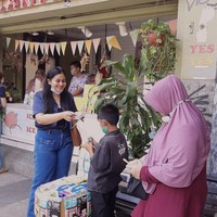 Tak banyak foto yang diunggah Layla Syafira di Instagram. Ia juga tak pernah memamerkan fotonya bersama Kadir. Foto: Dok. Instagram, YouTube Transmedia