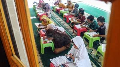 Lomba Mewarnai Semarakkan Ramadan