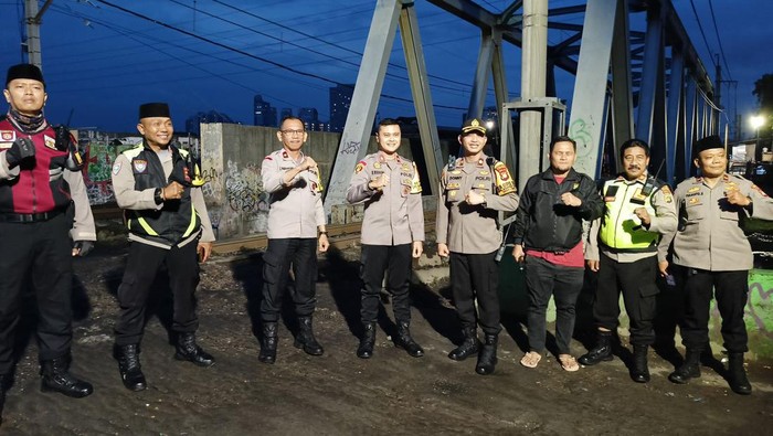 Polisi gelar patroli di Jakpus dan Jakbar (dok. Polisi)