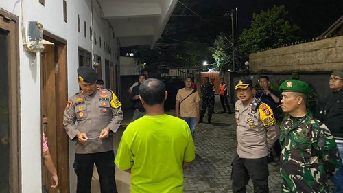Polisi razia kos-kosan di Mataram saat Ramadan. (Humas Polresta Mataram)