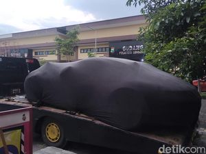 Kasus Porsche Tabrak Grand Livina di Tol Sidoarjo Tetap Diproses Hukum