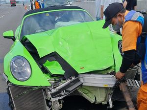 5 Hal soal Porsche Tabrak Livina Usai Gathering Bareng Crazy Rich Surabaya