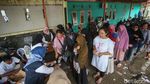 Antusias Warga Tambun Beli Beras Murah SPHP