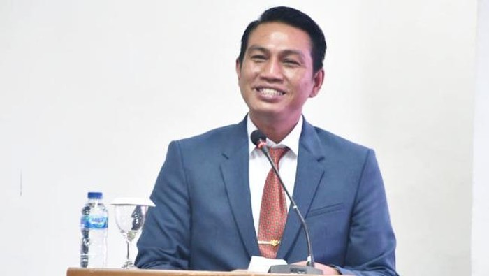 Bupati Batanghari Fadhil Arief