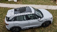 Yuan UP dibangun dari e-platform seperti BYD Atto 3 yang dijual di pasar global termasuk Indonesia. Sementara dimensinya 4310 mm/ 1830 mm/ 1675 mm dengan jarak sumbu roda 2620 mm. Foto: Doc. BYD.