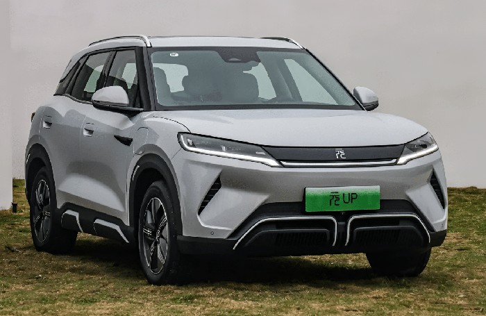 BYD Yuan UP meluncur besok. BYD Yuan UP meluncur besok.