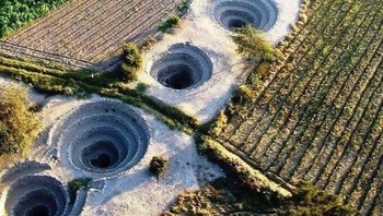 Saluran Air Cantalloc, Dibangun Oleh Orang Nazca Di Gurun Peru 1.500 Tahun Yang Lalu, Masih Digunakan Sampai Saat Ini Foto: Demilked