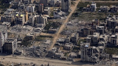 Foto Udara Gedung-gedung Hancur Akibat Serangan Israel di Gaza