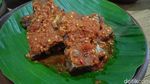 Nyamm! Pedas Nikmat Ayam Goreng hingga Iga Mercon di Senopati