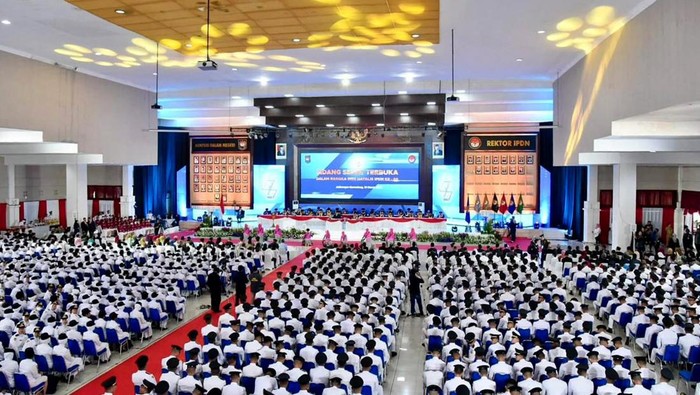 IPDN Terus Berkomitmen Mendorong Transformasi Digital Pemerintahan Rektor Institut Pemerintahan Dalam Negeri, Hadi Prabowo menegaskan kepada seluruh kader pemerintahan untuk selalu siap dalam menghadapi perkembangan teknologi informasi.