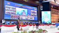 Insan IPDN harus terus mempersiap diri dalam menghadapi perkembangan teknologi informasi yang berubah sangat cepat dan radikal, khususnya dalam menghadapi dinamika pemerintahan dan pelayanan publik di era revolusi industri 4.0 dan society 5.0. Hadi memberikan orasi ilmiah dalam rangka Dies Natalis IPDN Ke-68 dengan tema “Pengembangan Kompetensi Kader Pemerintahan di Era Digitalisasi Guna Memperkuat Daya Saing serta Memantapkan Persatuan dan Kesatuan”.