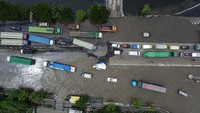 Arus lalu-lintas jalan nasional pantura yang menghubungkan antara Kota Semarang menuju Kabupaten Demak maupun sebaliknya mulai bisa dilalui berbagai macam jenis kendaraan. 