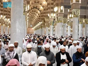 Tata Cara dan Niat Sholat Arbain di Masjid Nabawi Madinah