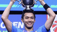 Jonatan Christie meraih juara pertama turnamen itu setelah menang dengan 21-15, 21-14.