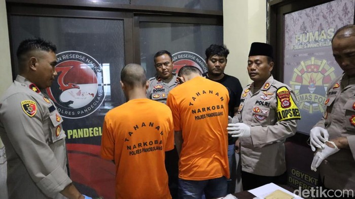 Kurir sabu di Pandeglang ditangkap. (Aris Rivaldo/detikcom)