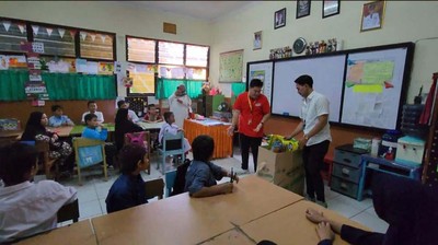 Mengajak Anak-anak Berbagi di Bulan Ramadan
