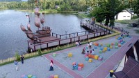Objek wisata tersebut menjadi salah satu lokasi tujuan warga untuk menunggu waktu berbuka puasa atau ngabuburit.  