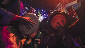 Keseruan Festival Arakan Sahur di Jambi