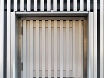Inspirasi Pintu Besi Minimalis yang Simpel namun Elegan