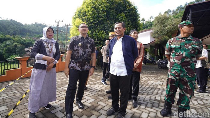 Pj Wali Kota Batu Aries Agung Paewai
