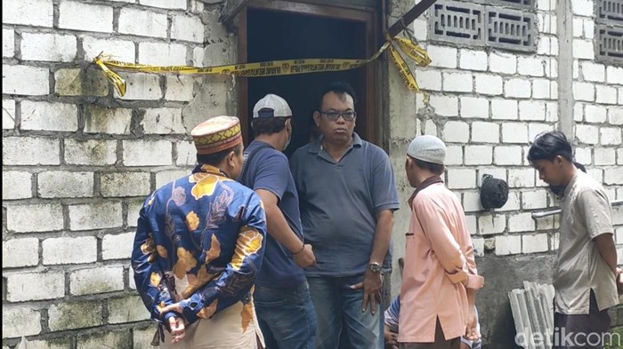 Polisi menyelidiki dugaan perampokan yang tewaskan istri pengusaha di Gresik