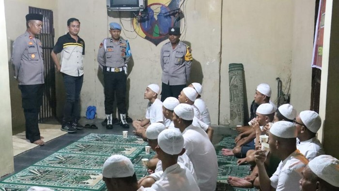 Polres Mojokerto Kota buka puasa bersama para tahanan