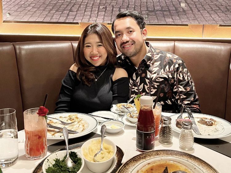 Potret Kiky Saputri Jalani Diet Sehat hingga Kulineran Mesra Bareng Suami