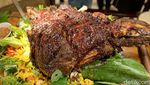 Bisa Cicip Tavuk Doner dan Es Krim Turki yang Atraktif di Sini