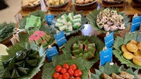 Tak hanya menu Turki saja, restoran SATO0 juga menawarkan menu Nusantara yang terkenal kelezatannya. Tersedia jajanan pasar yang cocok sebagai takjil. Foto: detikcom/Riska Fitria