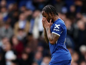 Lagi-lagi Sterling Ditinggalkan Chelsea