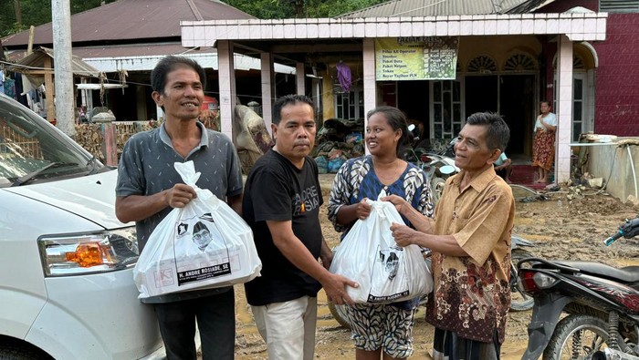 Takjil untuk Korban Banjir