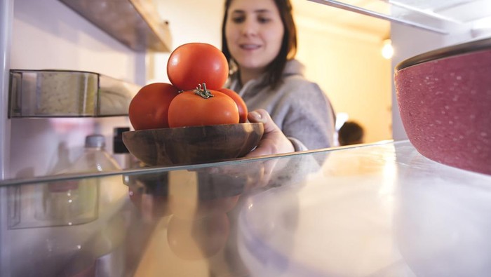 Ilustrasi cara simpan tomat