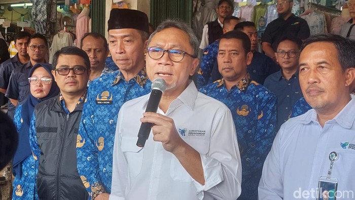 Zulhas Sidak ke Pasar Anyar Bogor Temui Harga Beras hingga Cabai Turun