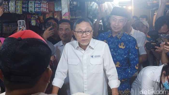 Zulhas Sidak ke Pasar Anyar Bogor Temui Harga Beras hingga Cabai Turun