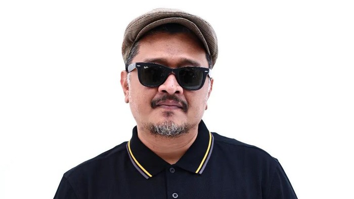 Firza Achmar Paloh atau Ade Paloh.