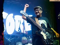 Sosok Ade Paloh Bagi Personil Band Sore: Penulis Lagu Terbaik