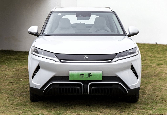 BYD Yuan UP. BYD Yuan UP.
