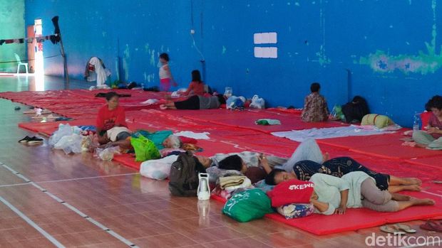 Suasana banjir di Mangunjiwan, Demak, Selasa (19/3/2024).