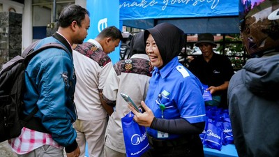 Distribusikan Ribuan Paket Takjil Gratis di Jabodetabek
