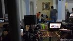 Suasana di Rumah Duka Donny Kesuma