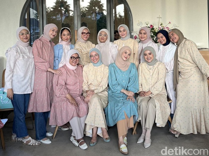 Foto acara intimate iftar Kamila Wardrobe x Rania Sukandari bertajuk Living the Dream di Mewatu Coffee, Jakarta Selatan