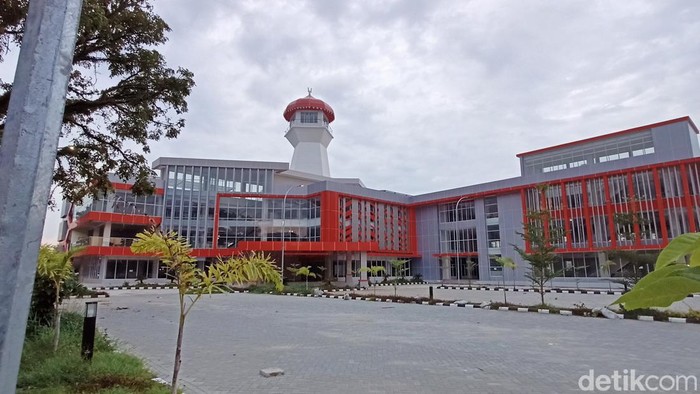 Gedung pusat kuliner Menara Payung Kota Palopo (Rachmat Ariadi/detikSulsel)